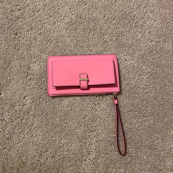 Kate Spade Karolina Wristlet- Rogue Pink - Picture 2 of 5